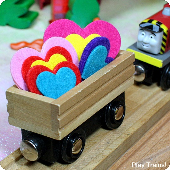 Easy DIY Felt Hearts: fun Valentine's Day freight for wooden trains from Play Trains!