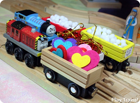 Easy DIY Felt Hearts: fun Valentine's Day freight for wooden trains from Play Trains!