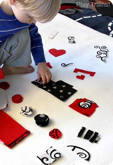 DIY Felt Valentine's Day Train Play Set from Play Trains!