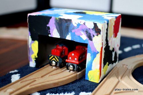 Dryer Sheet Box Engine Shed Kids' Craft @ Play Trains