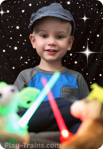 DIY Mini Lightsabers @ Play Trains! http://play-trains.com/diy-mini-lightsabers-kids-craft/  A quick and easy kids' craft, these lightsabers are perfect for Star Wars birthday parties, stuffed animal movie reenactments, or simply waving around and making VWOOOM, VWOOOM sounds.