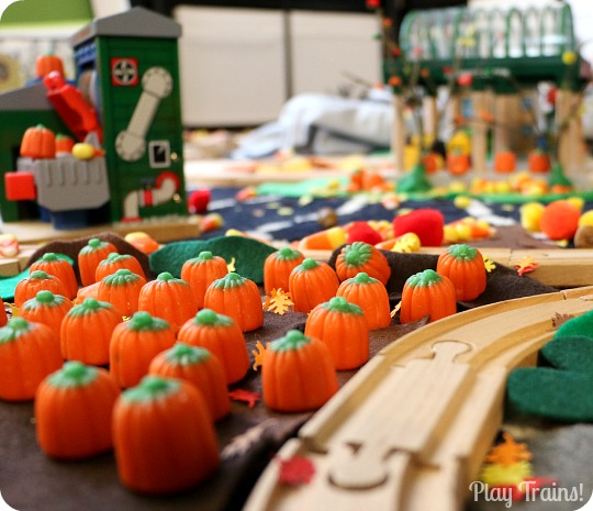 Quick and Easy Halloween Train Layout Ideas from Play Trains!