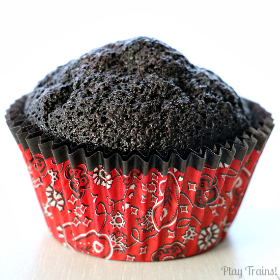 Coal-Black Chocolate Cupcakes for Christmas treats or train birthday parties from Play Trains!