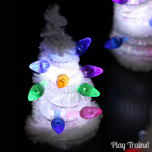 Christmas Fine Motor Activity: Light Up Pipe Cleaner Christmas Tree for Small Worlds from Play Trains!