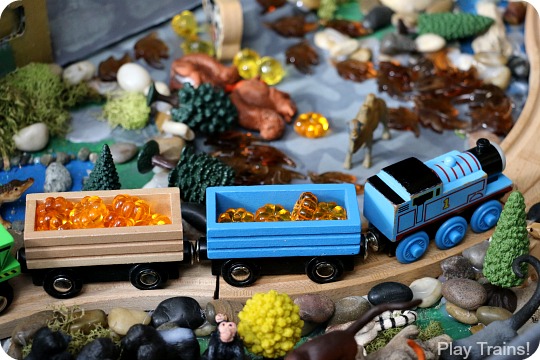 Autumn Zoo Train Play from Play Trains!