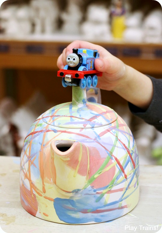 Painting with Trains on Ceramics: tips for beautiful kid-made gifts from Play Trains!