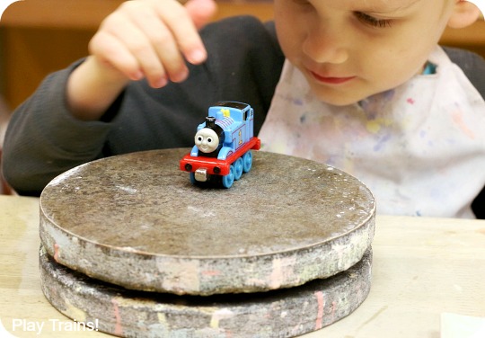 Painting with Trains on Ceramics: tips for beautiful kid-made gifts from Play Trains!