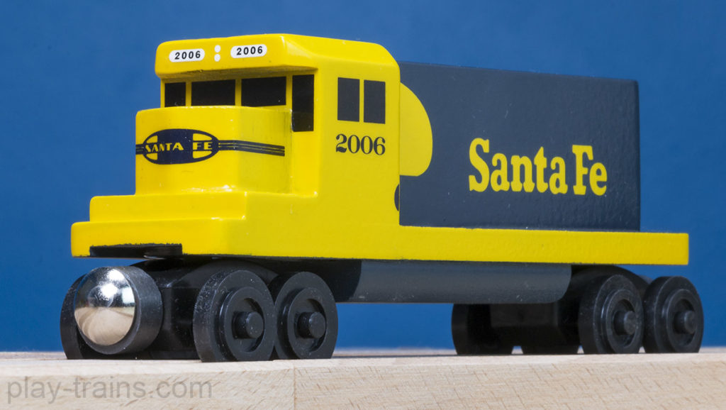 Whittle Shortline Railroad Review: Realistic Wooden Trains